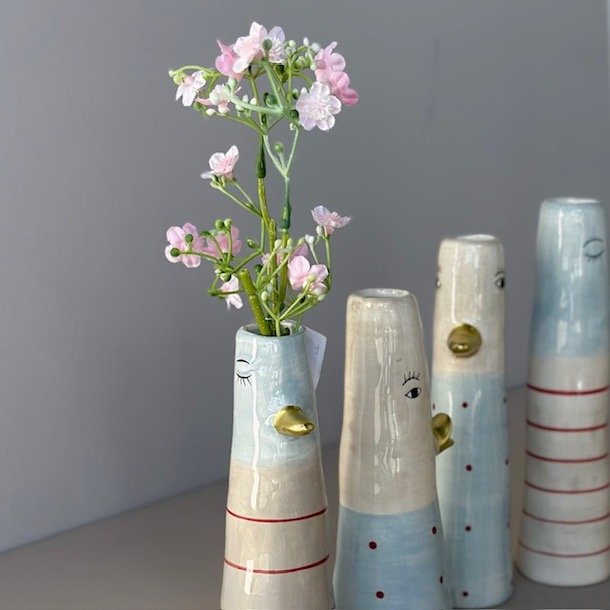 Vase ansigt med n�b Keramik