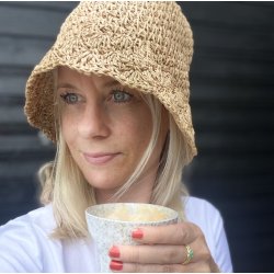 Flettet sommerhat natur