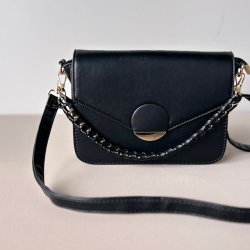 Lille crossbody med halv cirkel spnde 