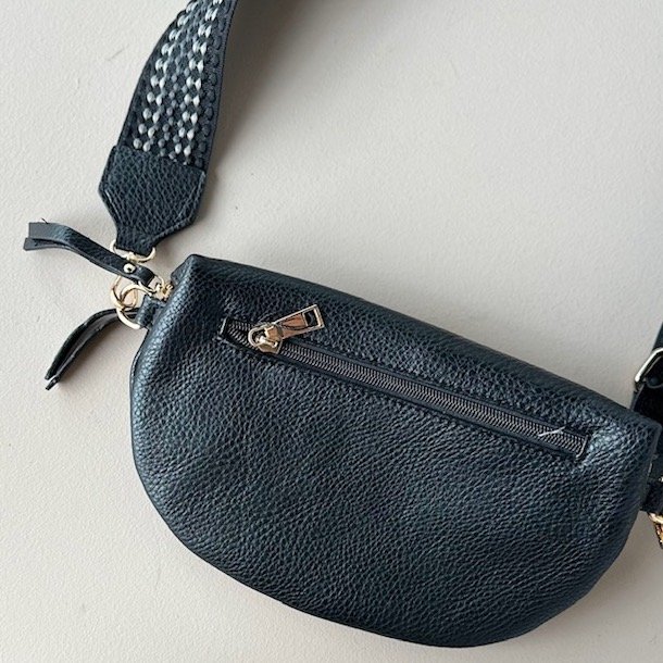 Bltetaske med trendrem sort