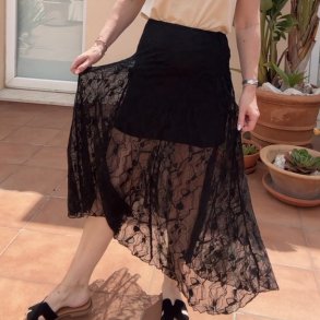 Nederdel med blonde str. S-L