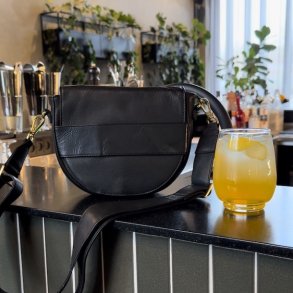 Lula crossbody med klap skind