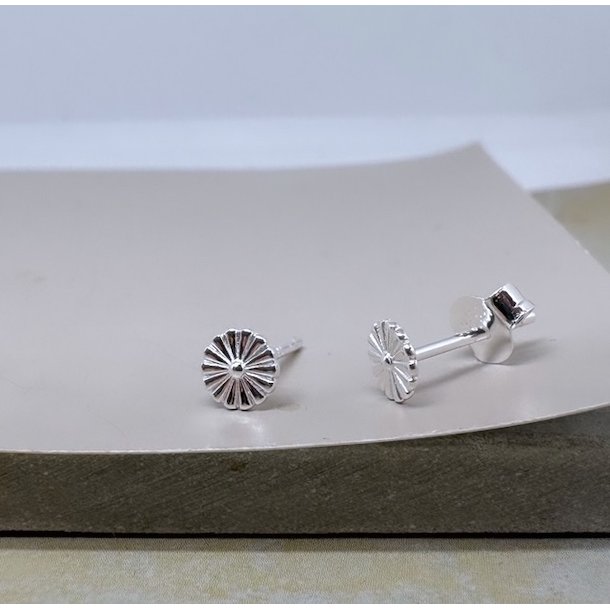 Sm restikker TINY DAISY Sterling Slv