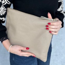 Stor clutch / sleeve skind