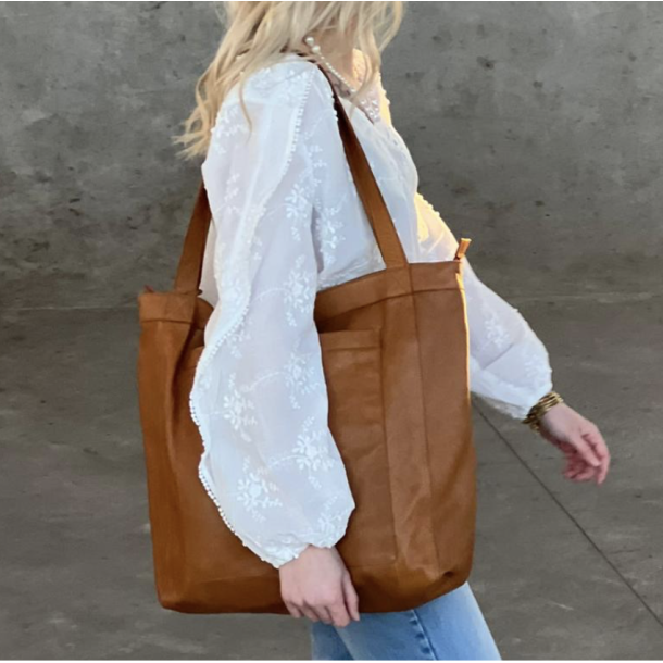 Mila Shopper skind