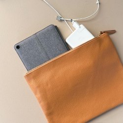 Stor clutch / sleeve skind