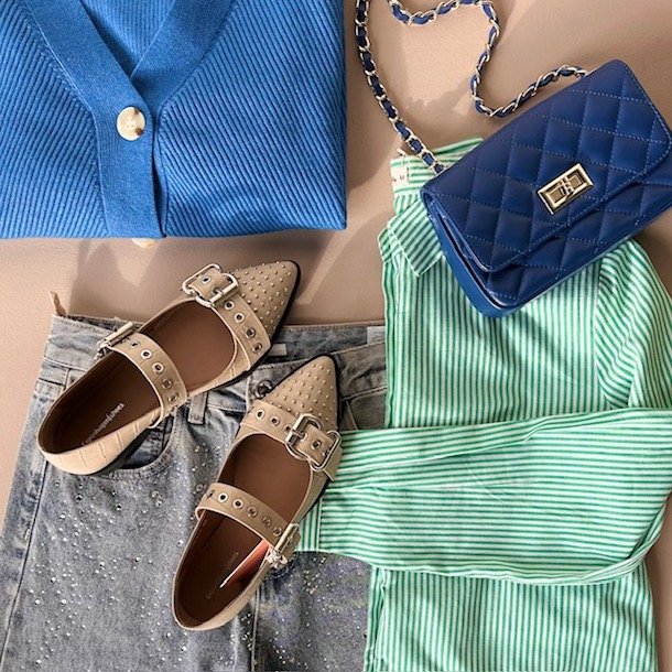 Skjorte DENISE med grnne striber str. S-XL