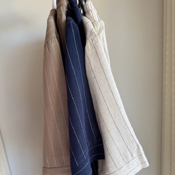 Stribet s�t i et h�r og viskose mix