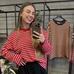 Lang�rmet bluse med striber 