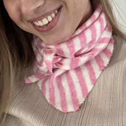 Trekantet t�rkl�de med striber 