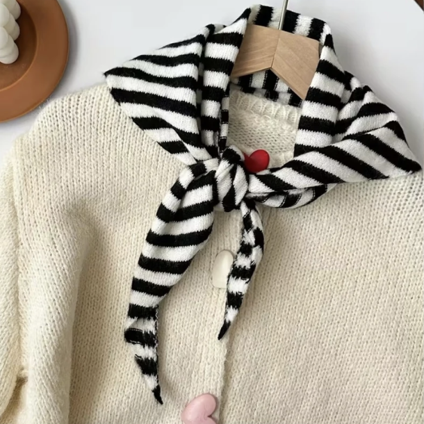 Trekantet t�rkl�de med striber 