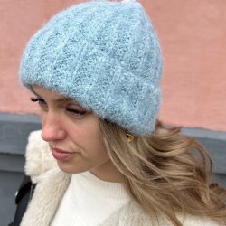 Fluffy strikket beanie 