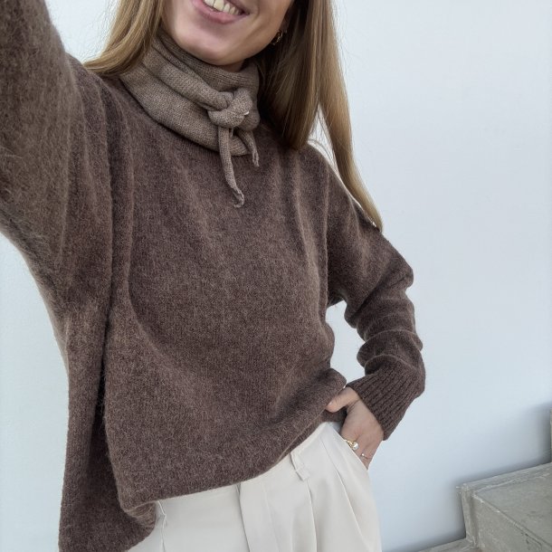 Langrmet sweater med rund hals uld mix onesize 