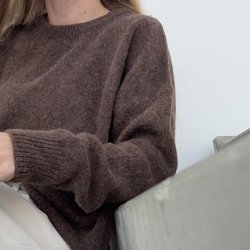 Langrmet sweater med rund hals uld mix onesize 