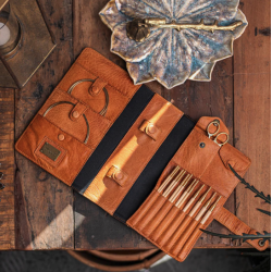 Carita strikke omslag/mappe skind