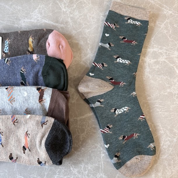 Str�mper med gravhunde - one size (35-40)