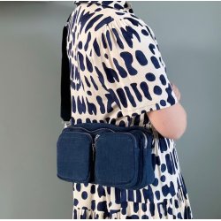 Crossbody med 5 rum denim