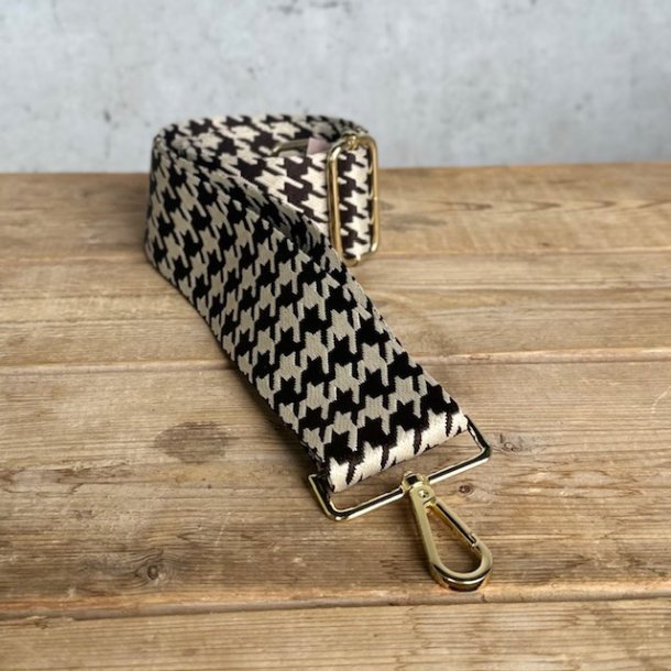 Taskerem dogtooth