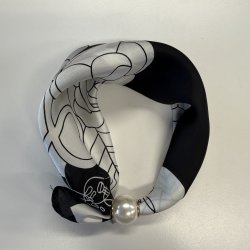 T�rkl�de Chloe med magnetisk perle 