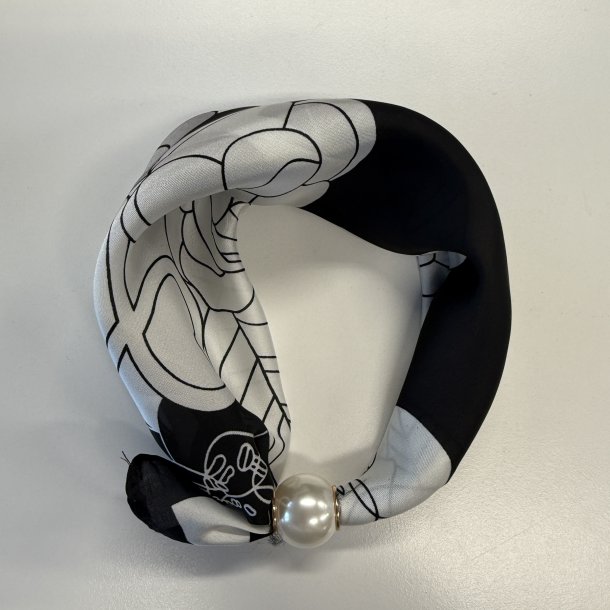 T�rkl�de Chloe med magnetisk perle 