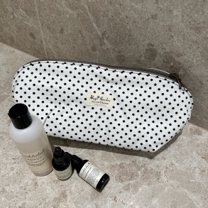 Stor toilettaske med rum dotti