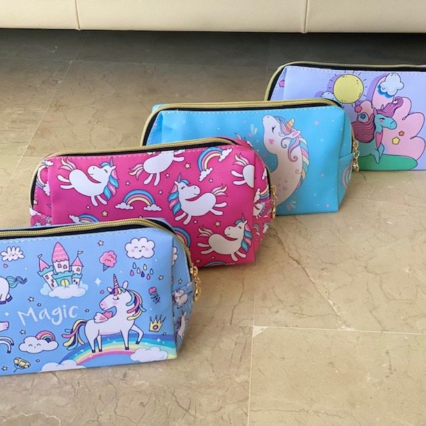 Toilettaske Unicorn mellem