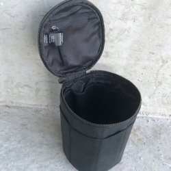 Strikketaske /toilettaske Saturn lder sort