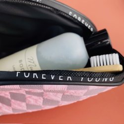 Kosmetikpung forever young