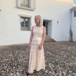 Nederdel transparent med blonde