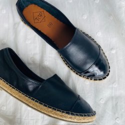 Espadrillos med blank t Sort skind str. 36-41