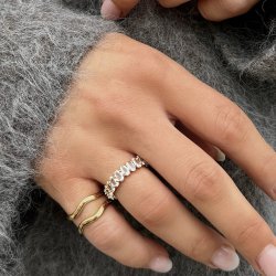 Fingerring Unda justerbar forgyldt st�l - vandfaste