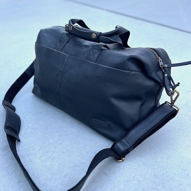 Weekendtaske sort skind