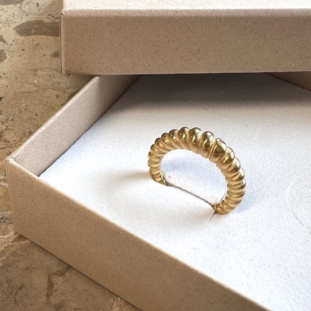 Fingerring Twirl - Vandfast Forgyldt