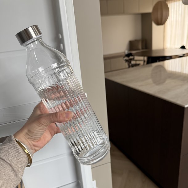 Vand flaske skruel�g glas 1 Liter