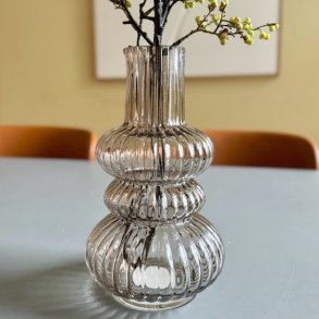 Vase mundblst rget glas