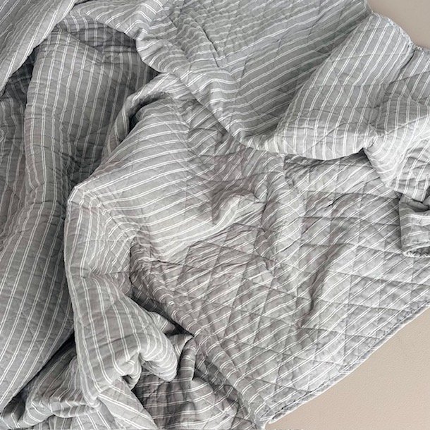 Quiltet vattppe 140 x 180 cm