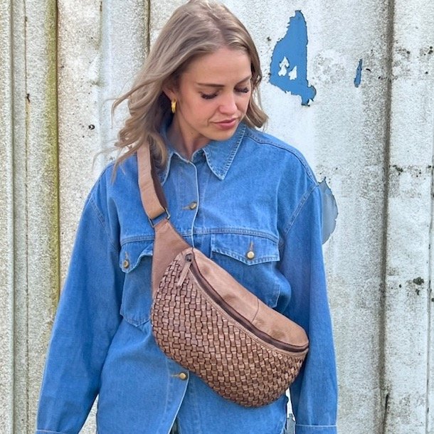 Verona Bumbag vasket skind flet