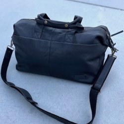 Weekendtaske sort skind